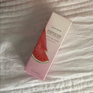 Watermelon Glow Ultra-Fine Mist

$ 28